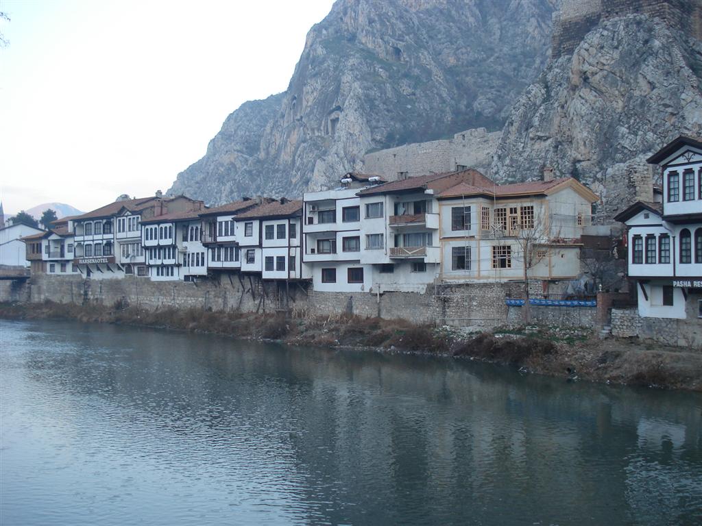 Amasya kiyi deniz 1024 x 768