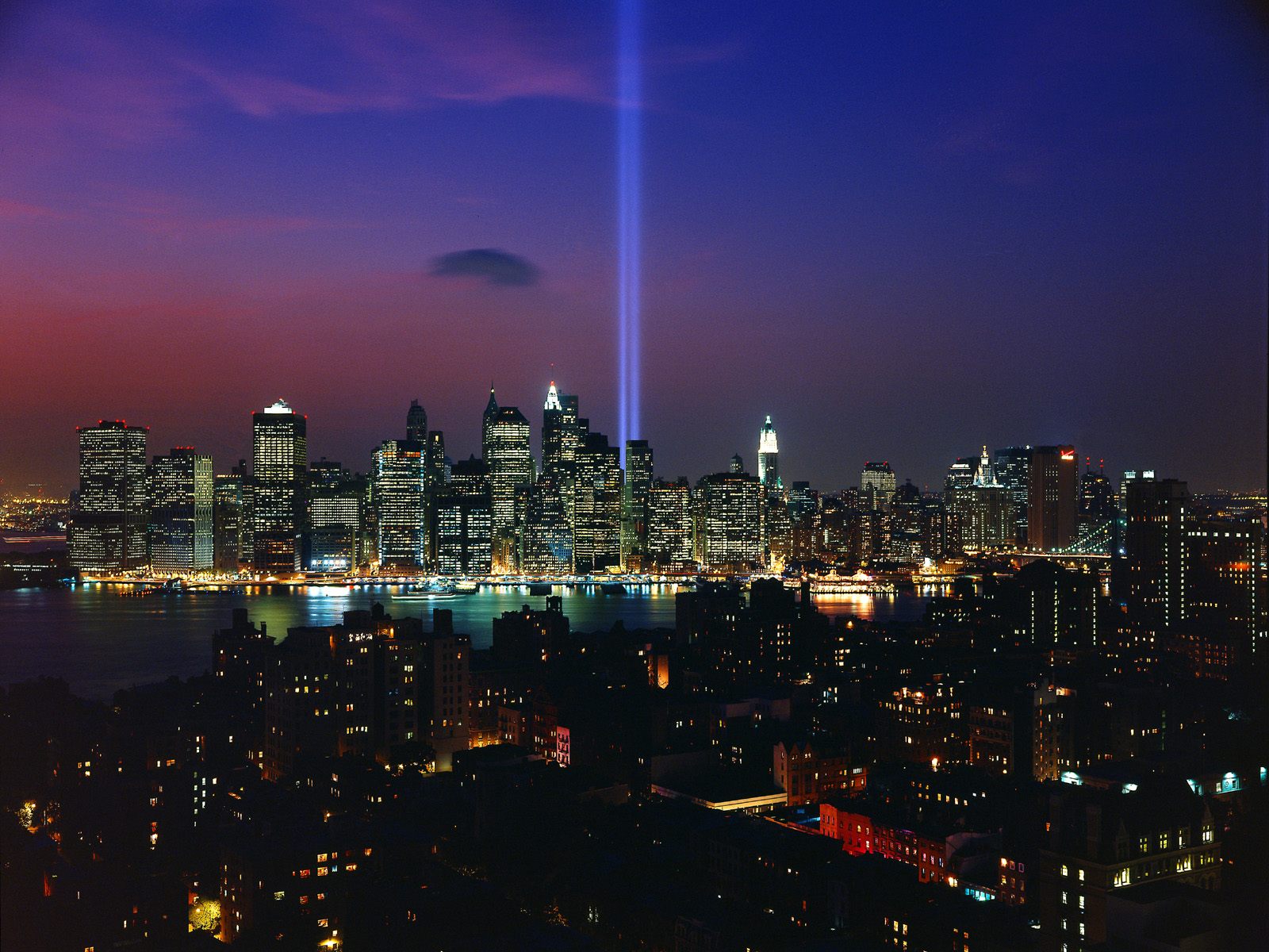 Tribute in Light September 11th Memorial Display 1600x1200