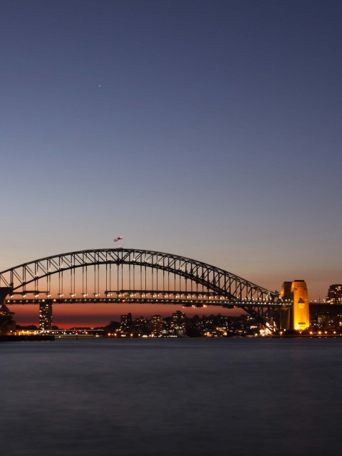 Sydney 480x640