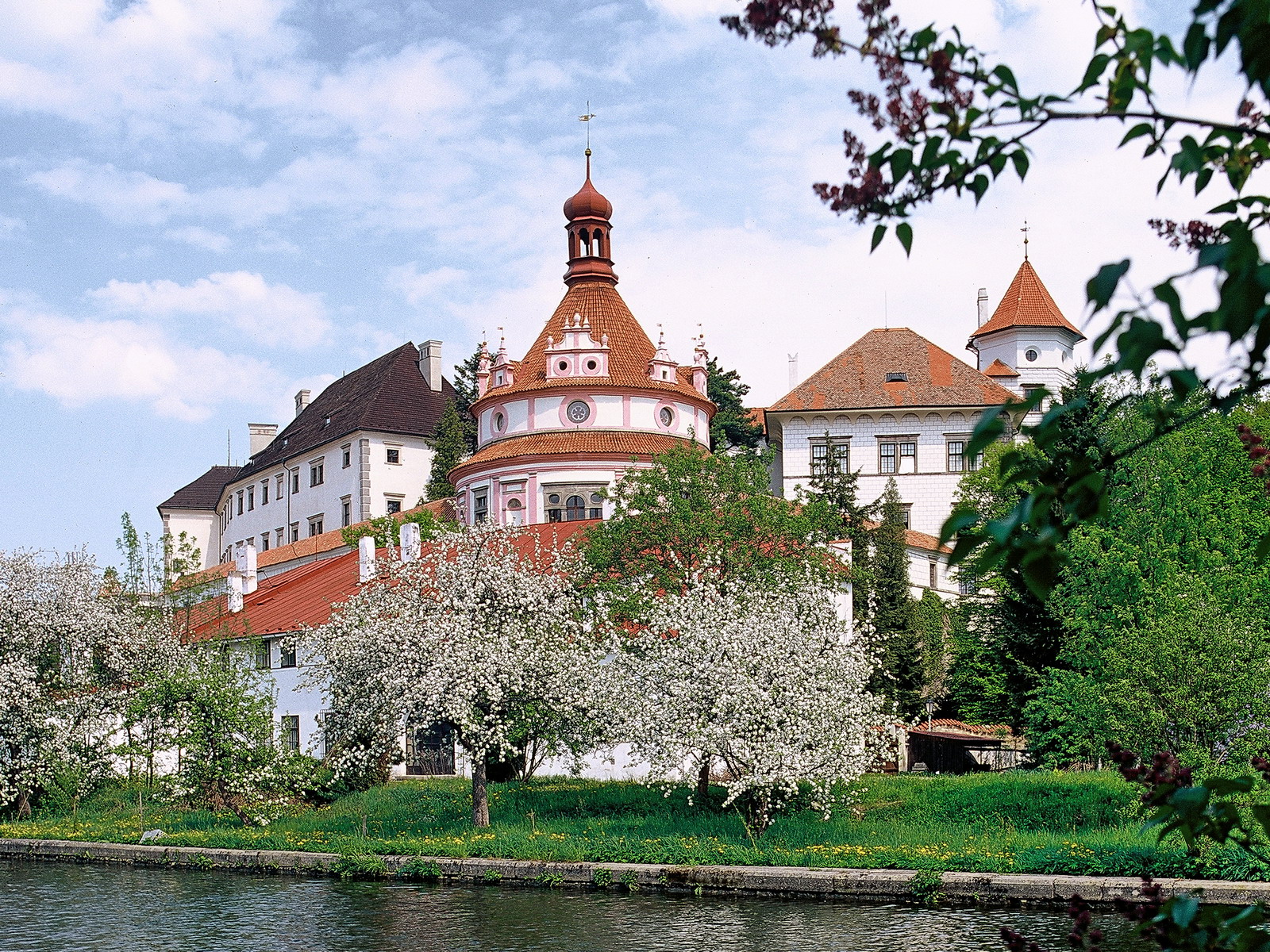 Jindrichuv Hradec Chateau South Bohemia