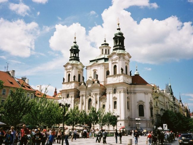 Prague stnicholas church 650 x 487