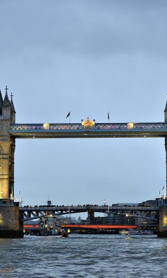 London bridge 240x400