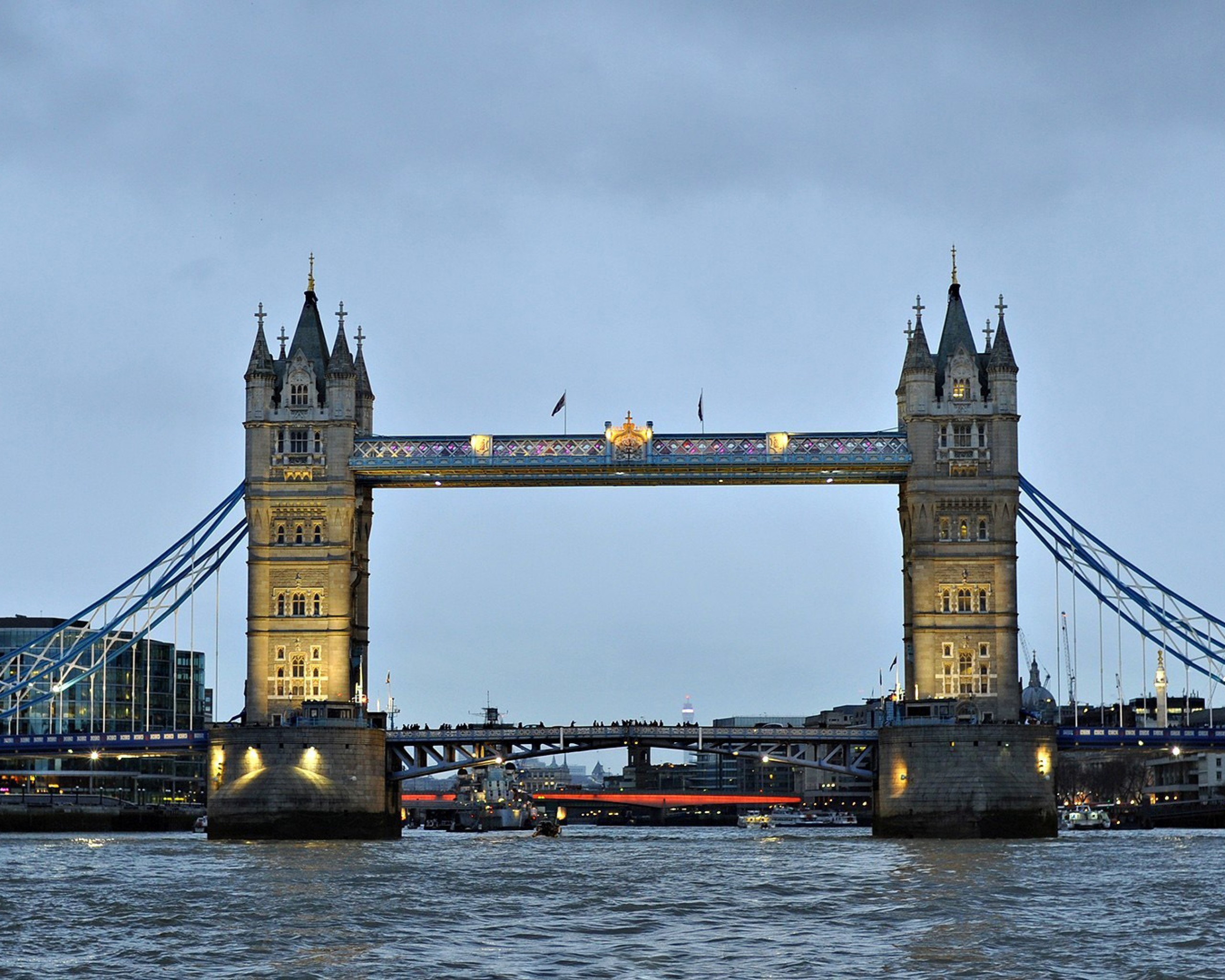 London bridge 2560x2048