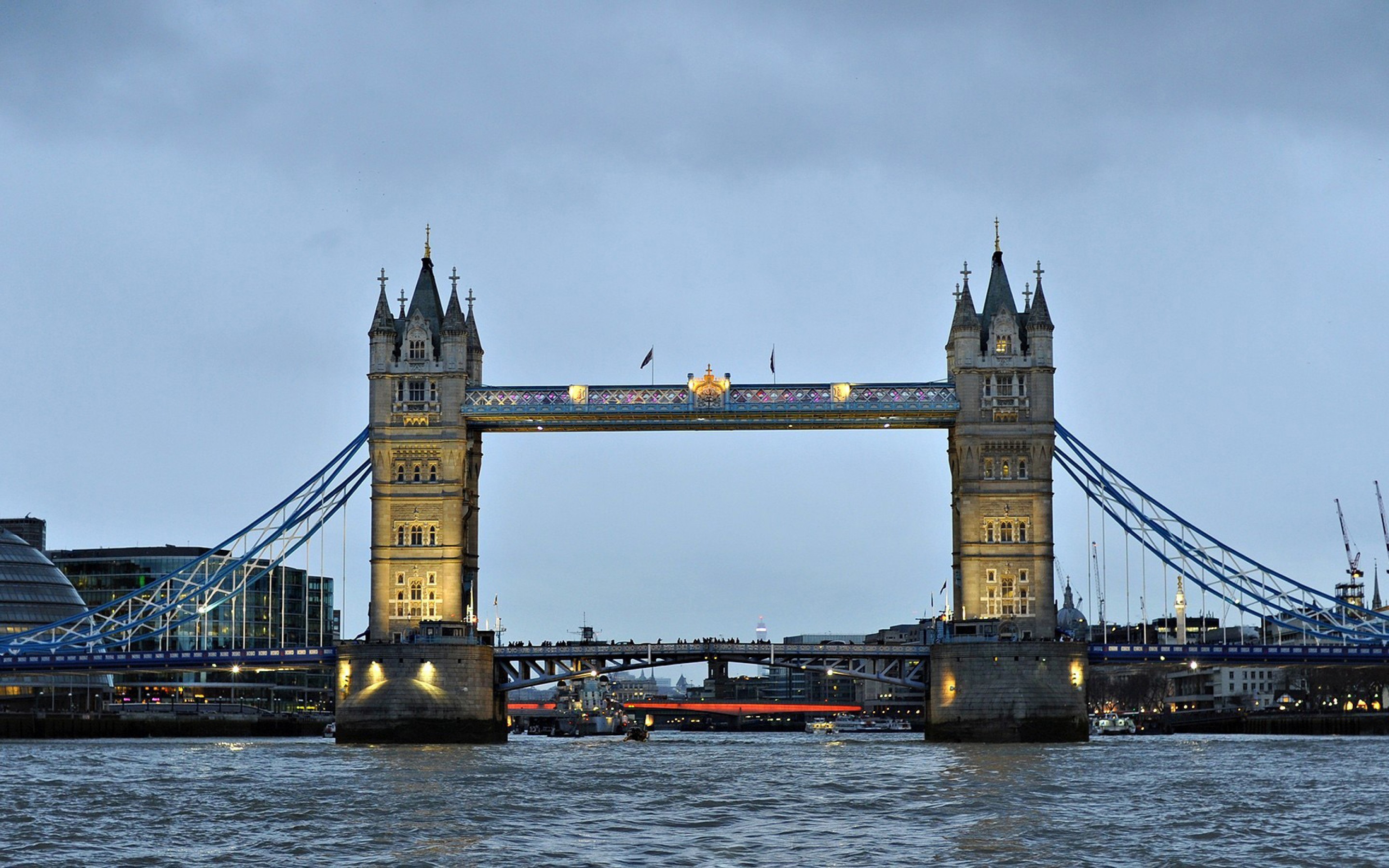 London bridge 2880x1800