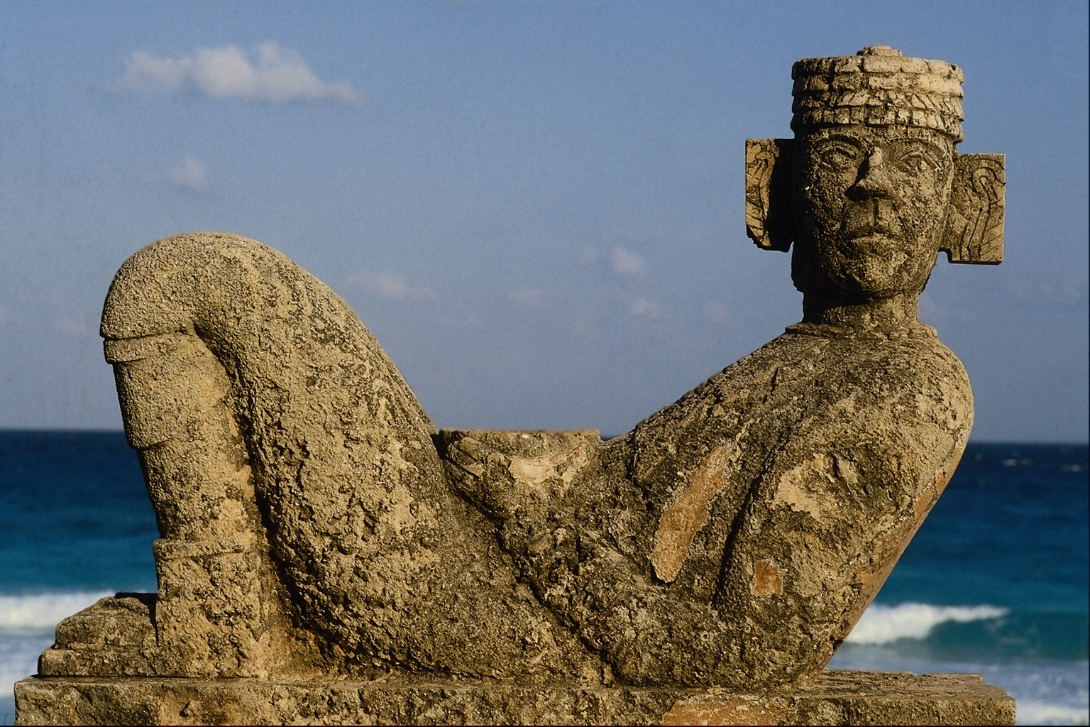 Historic Ruins sculpture 1536 x 1024