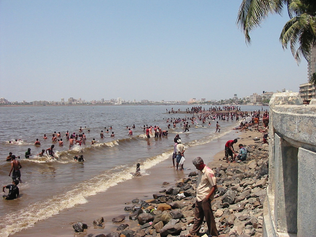 mumbai beach