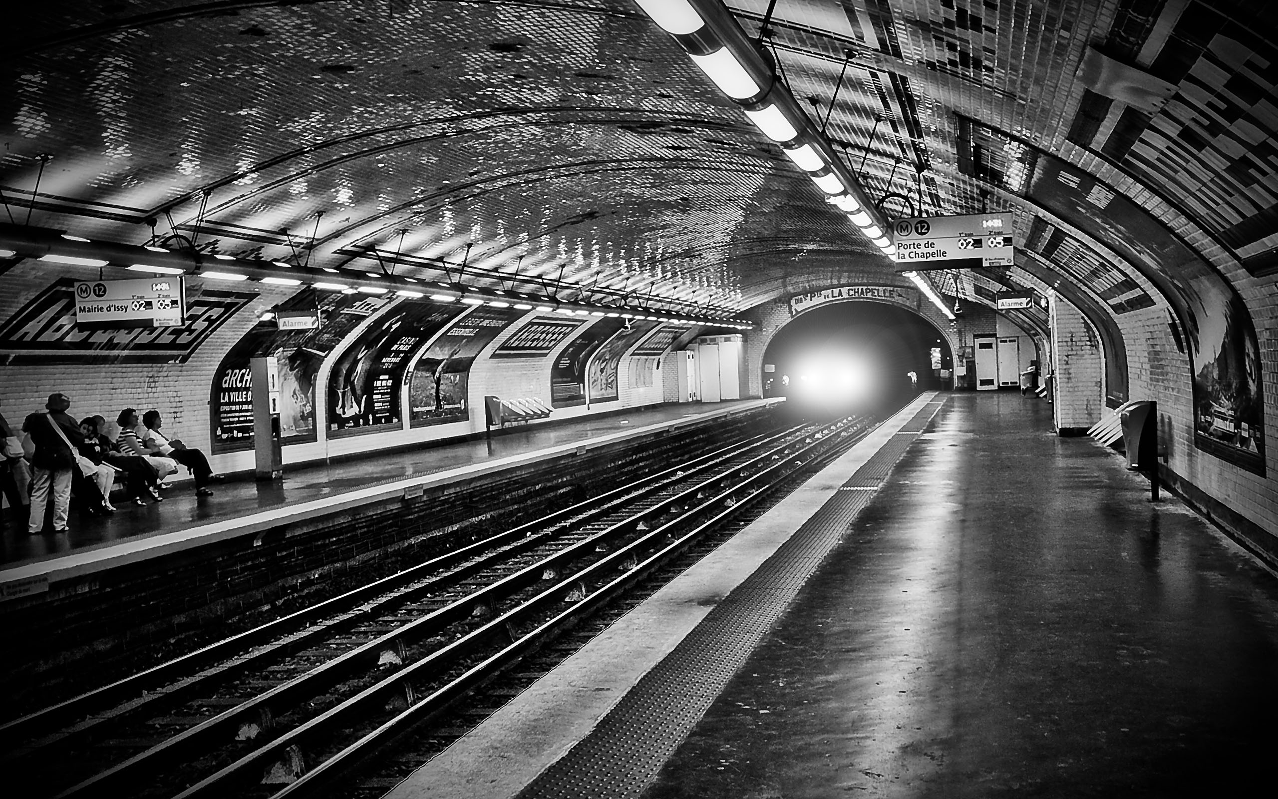 Paris metro 2560x1600