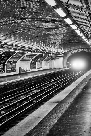 Paris metro 320x480