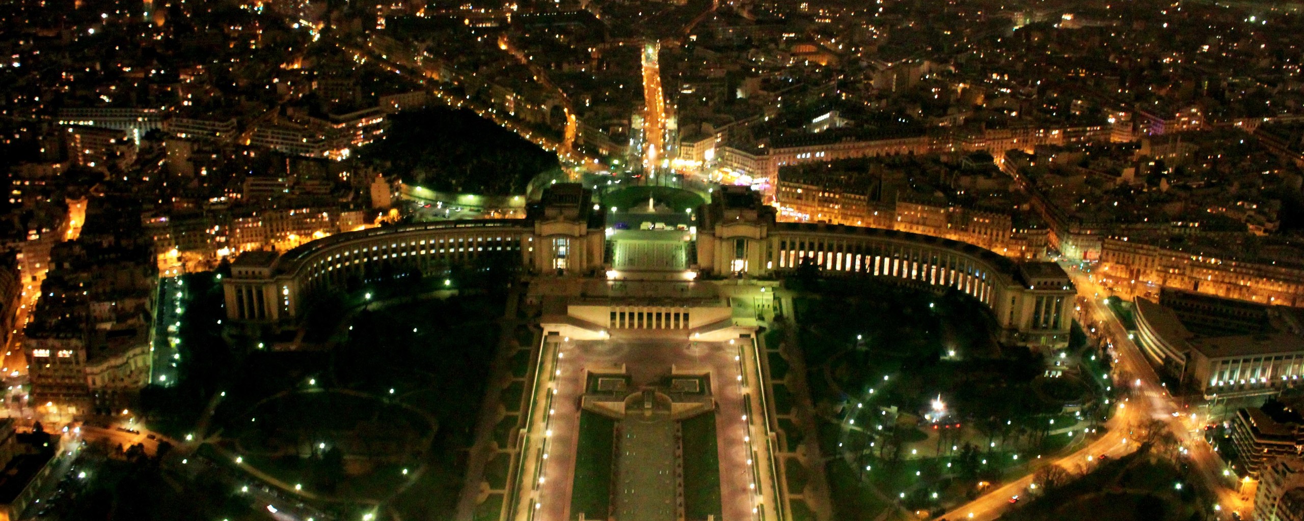 Paris night view 2560x1024