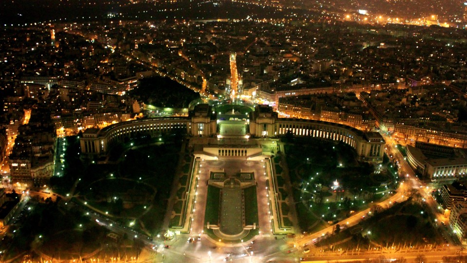 Paris night view 960x540