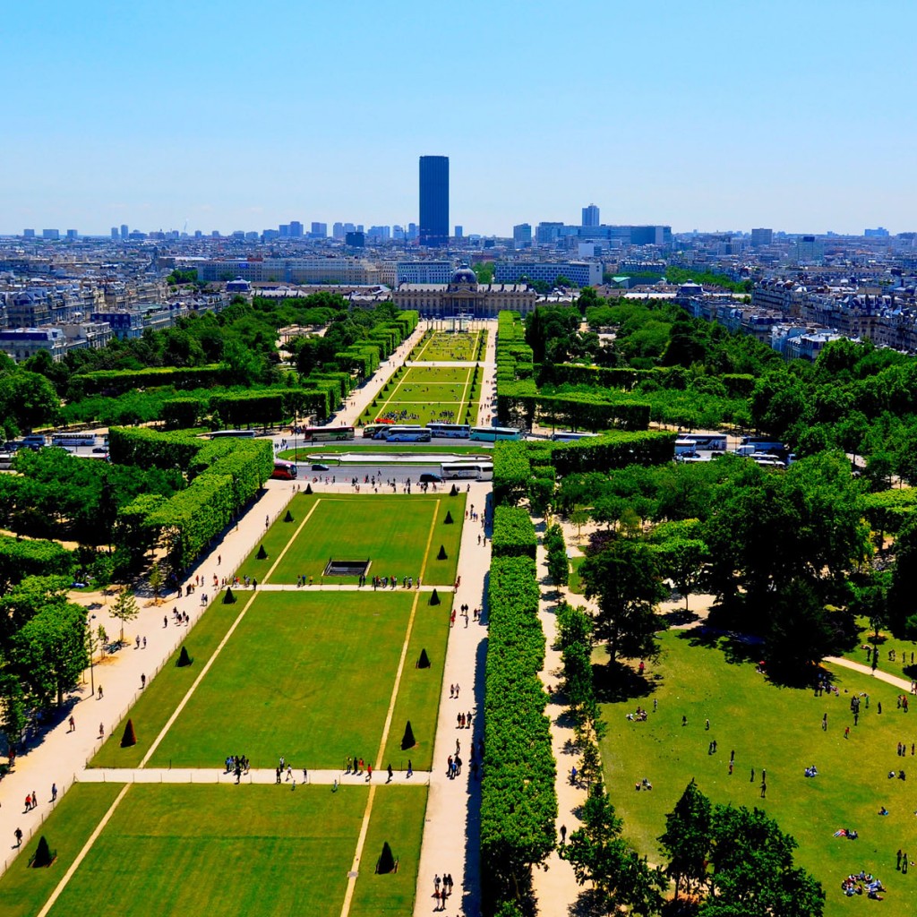 The Champ de Mars Park 1024x1024