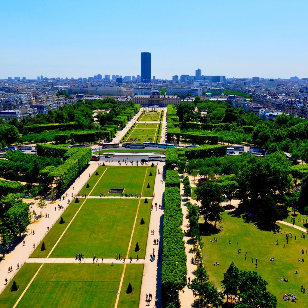 The Champ de Mars Park 1024x1024