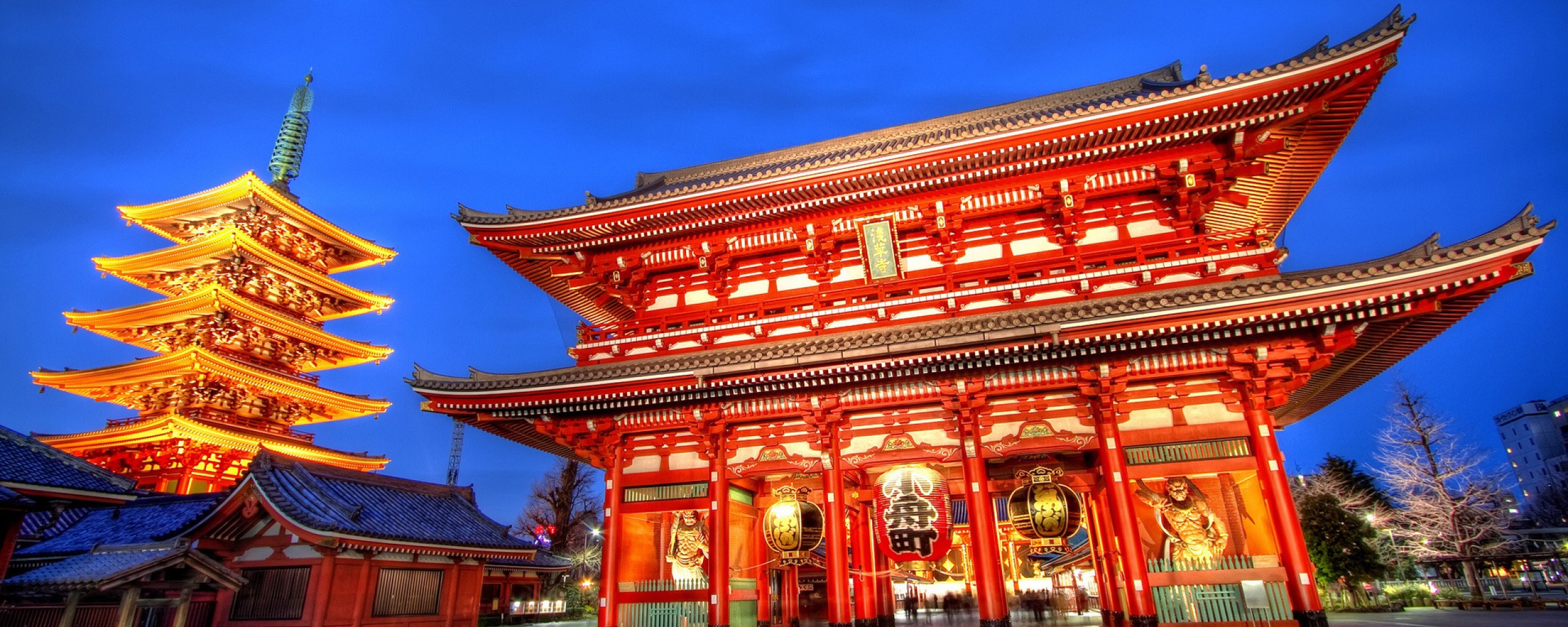Tokyo temple 2560x1024
