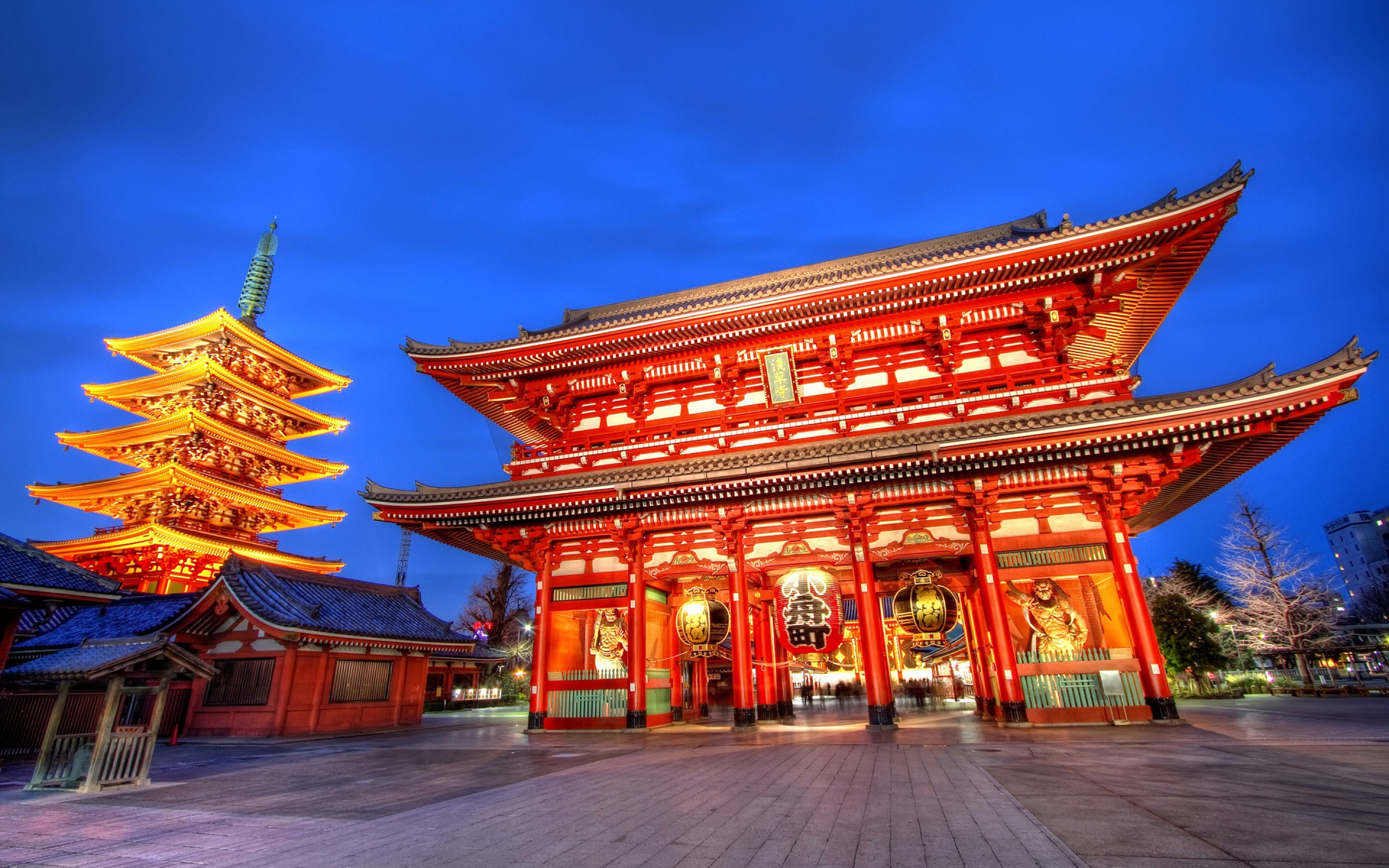 Tokyo temple 2880x1800