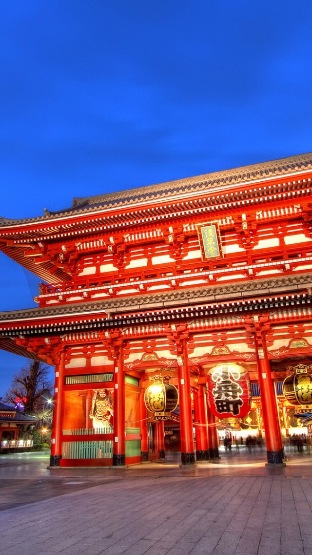 Tokyo temple 640x1136