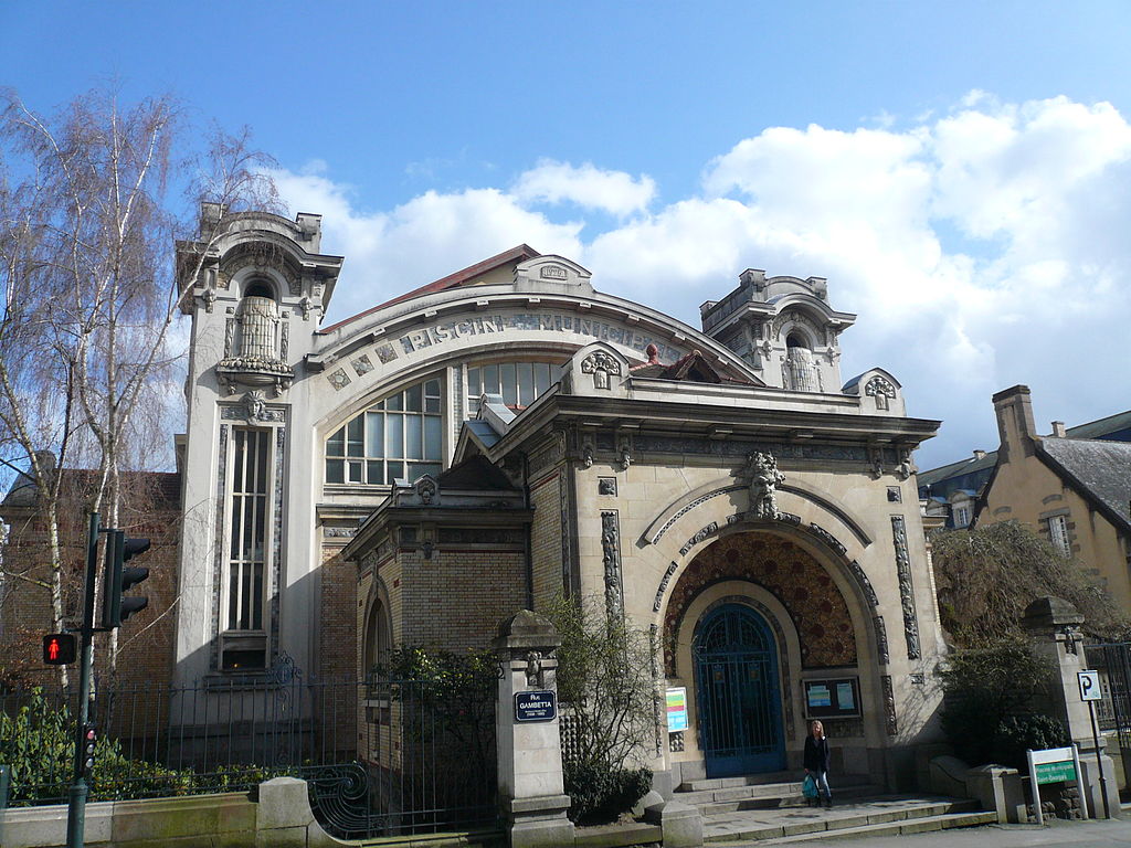 1024px-Piscine Saint-Georges Rennes