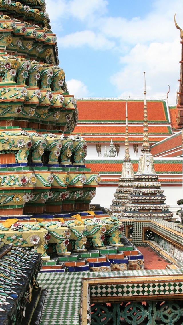 bangkok temple 640x1136
