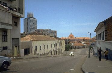 Angola-Luanda-caspurit 372 x 243