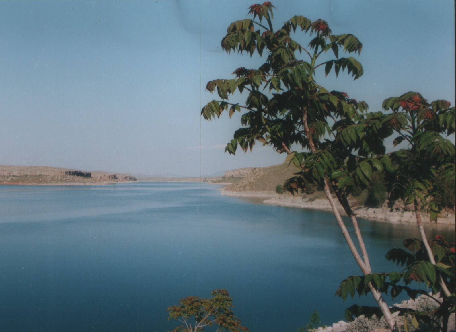 aksaray lake 1590 x 1158