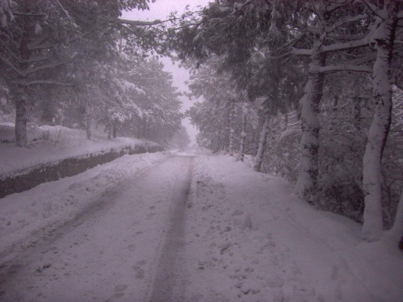 ankara snowy roads 1280 x 960