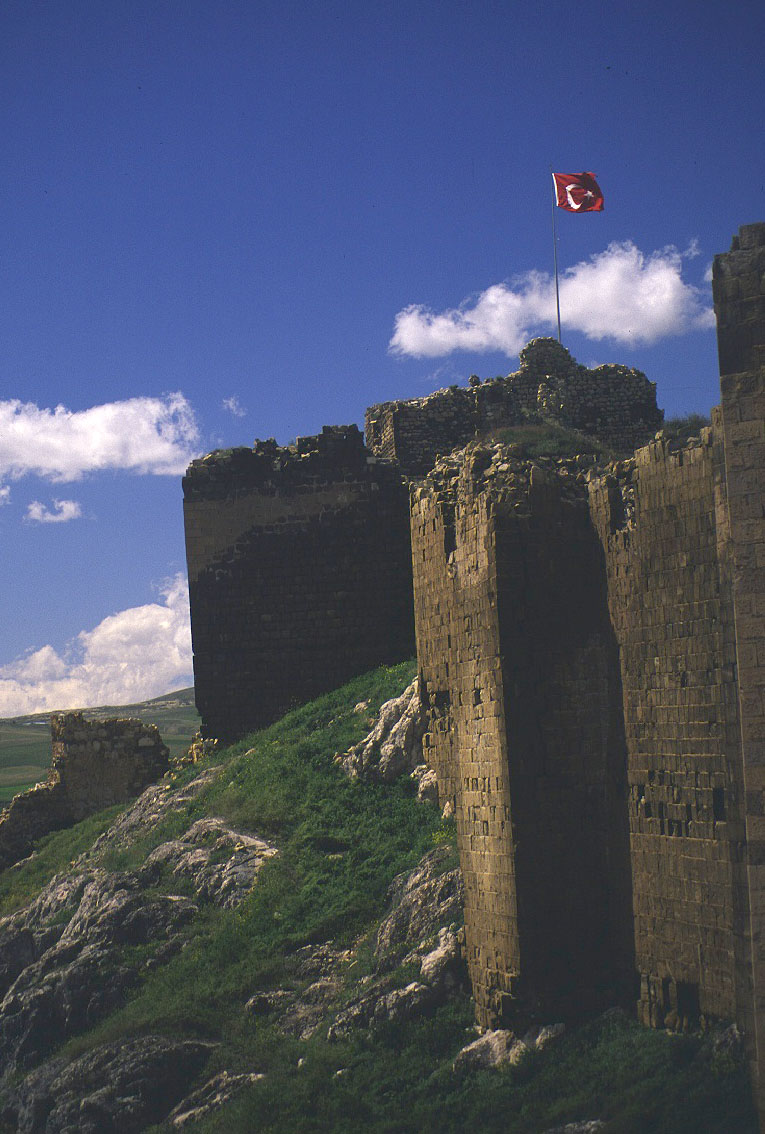 bayburt castle 765 x 1134