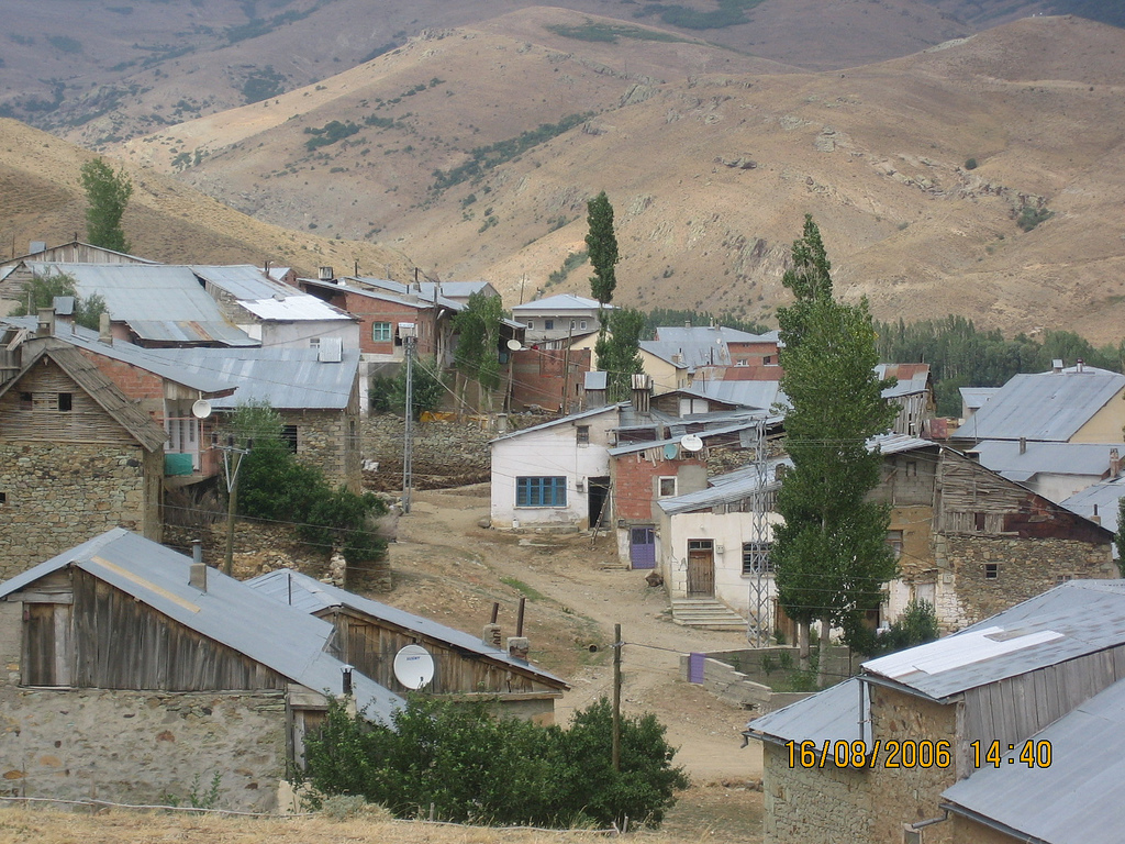 bayburt houses 1024 x 768