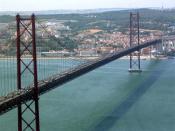 lisbon bridge 700 x 525