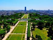 The Champ de Mars Park 1600x1200