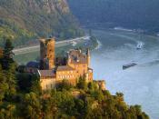 Burg Katz Above St. Goarshausen and the Rhine River 1600 x 1200