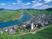 City of Bremm and Moselle River 1600 x 1200