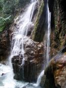 duzce waterfall 514 x 685
